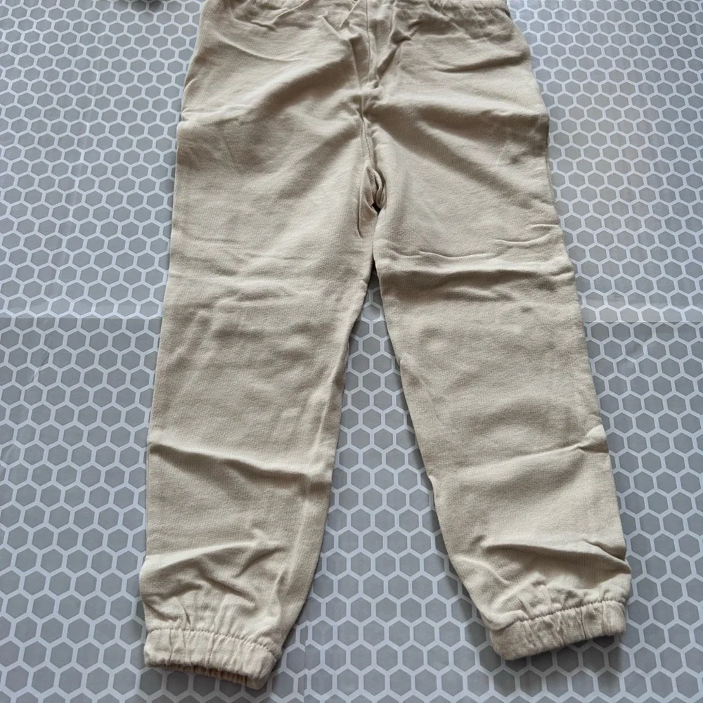 NWT Old Navy Cream/Tan Kids Drawstring Joggers Size 3T